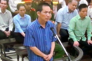 Xét xử vụ Hà Văn Thắm: Bị bắt, lái xe mới biết mình là... Tổng Giám đốc