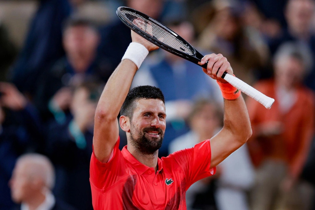 Джокович начинает хорошо, Медведев рано покидает Ролан Гаррос - 1 Djokovic khởi đầu thuận lợi, Medvedev sớm chia tay Roland Garros - 1