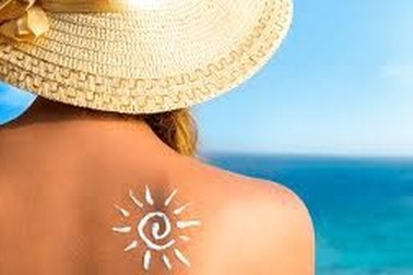 "Tẩy da", tắm trắng làm tăng nguy cơ ung thư