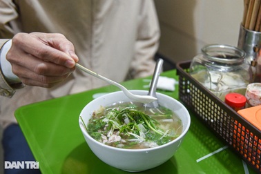 Gia vị ăn cùng phở rất tốt cho tim, ngừa nhiều bệnh tật