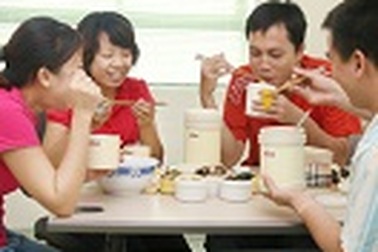 Sự trở lại của những bữa trưa cặp lồng