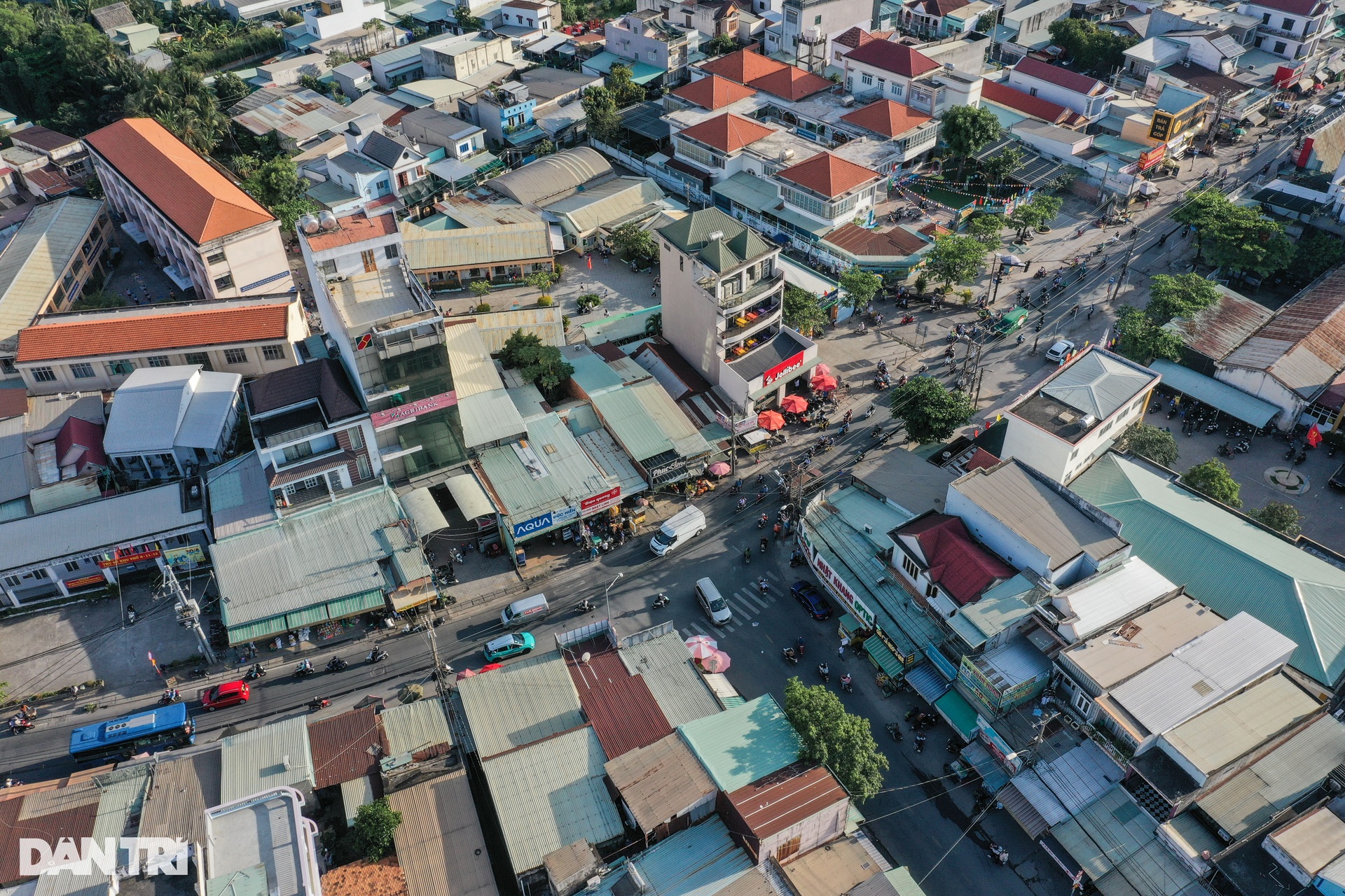 Hiện trạng loạt tuyến đường đi qua khu đô thị lớn tại TP Thủ Đức, TPHCM - 12 Hiện trạng loạt tuyến đường đi qua khu đô thị lớn tại TP Thủ Đức, TPHCM - 12