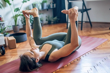 Một tư thế cực kỳ đơn giản trong yoga mang lại lợi ích bất ngờ