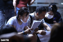 Vì sao người dân phải "ăn chực nằm chờ" để mua nhà ở xã hội?