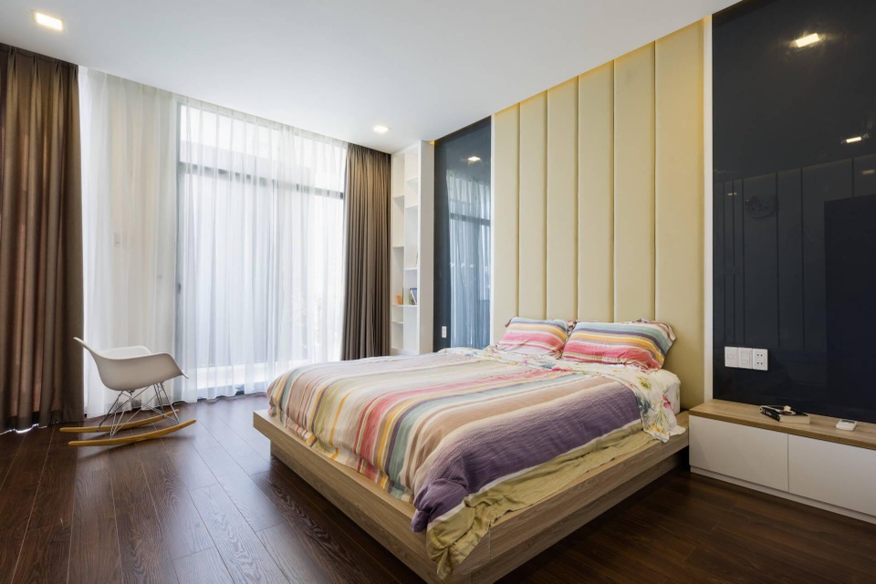 Biệt thự 350m2 với sân vườn tuyệt đẹp, gia chủ uống trà, ngắm hoa mỗi ngày - 11