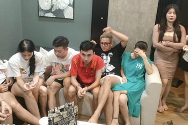 Khởi tố nhóm thanh niên "mở tiệc" ma túy trong chung cư