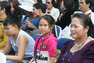 Đẩy mạnh việc dạy và học tiếng Việt cho bà con kiều bào