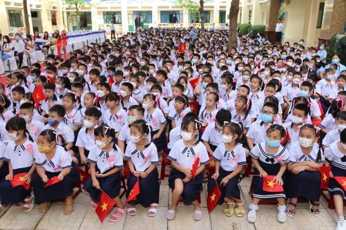 Học sinh TP.HCM được nghỉ Tết Nguyên đán Giáp Thìn 2024 trong 14 ngày.