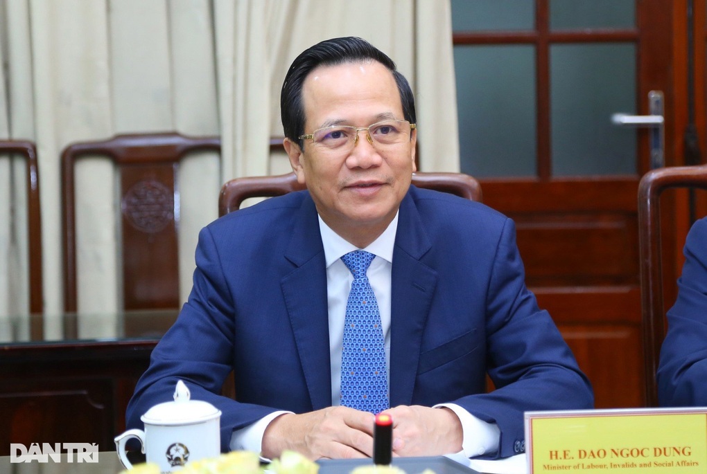 Việt Nam hướng đến mục tiêu người 60 tuổi được hưởng trợ cấp xã hội - 2 Việt Nam hướng đến mục tiêu người 60 tuổi được hưởng trợ cấp xã hội - 2