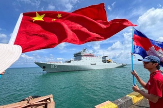 Hai tàu chiến Trung Quốc tới Campuchia tập trận