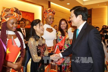 Chủ tịch nước Trương Tấn Sang bắt đầu chuyến thăm Mozambique