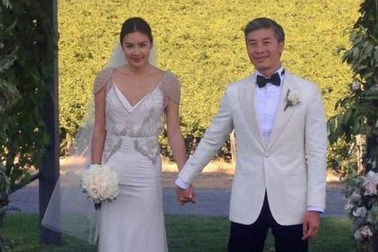 Vợ cũ của Lê Minh bất ngờ lên xe hoa sau thời gian hò hẹn chóng vánh