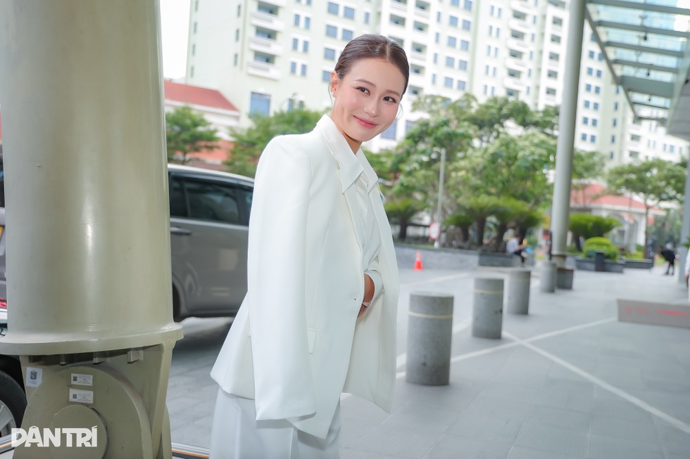 Diễn viên Quỳnh Châu: Khi yêu rất sâu đậm, U30 là đại gia của chính mình - 6