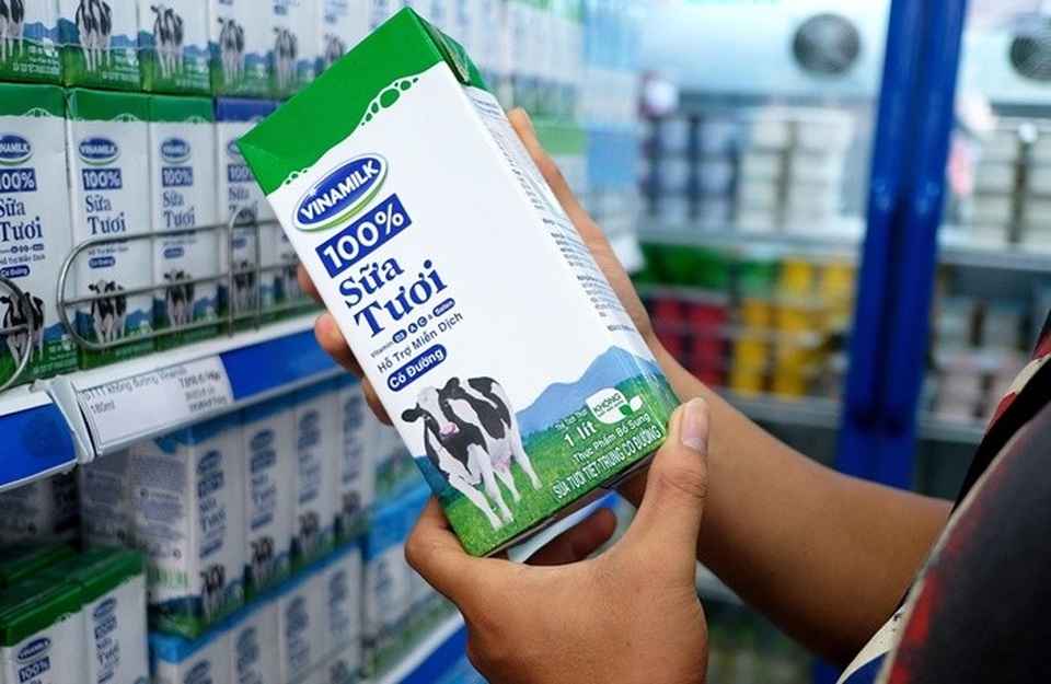 Vốn hoá Vinamilk sụt gần 2.800 tỷ đồng vì tin đồn thất thiệt về nguyên liệu sữa - 1 Vốn hoá Vinamilk sụt gần 2.800 tỷ đồng vì tin đồn thất thiệt về nguyên liệu sữa - 1