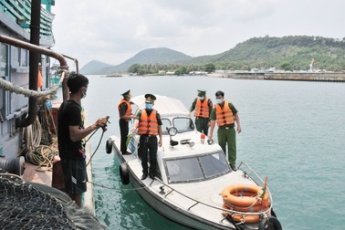 Những "camera chạy bằng cơm" giúp ngăn ngừa Covid-19