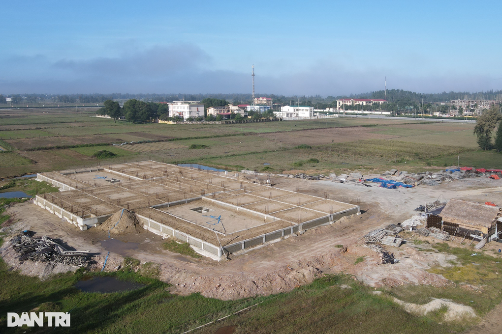 Dự án gần 70 tỷ đồng, sau hơn một năm mới thi công được phần móng - 1