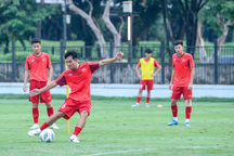 U19 Việt Nam rèn miếng đánh tấn công chờ quyết đấu Indonesia