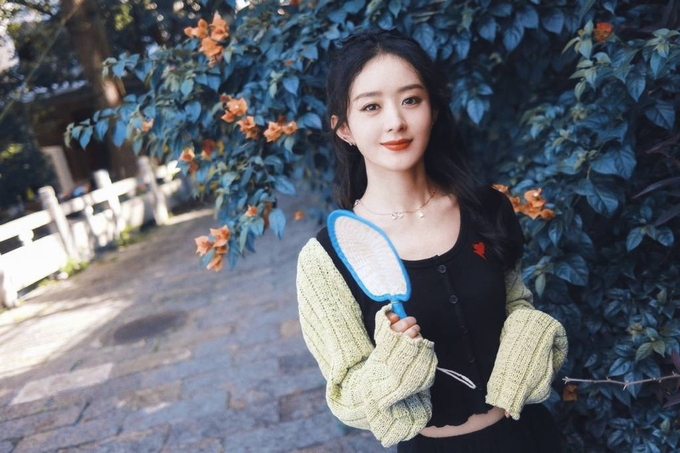 Mẹ một con Triệu Lệ Dĩnh trẻ trung như thiếu nữ đôi mươi - 6 Mẹ một con Triệu Lệ Dĩnh trẻ trung như thiếu nữ đôi mươi - 6