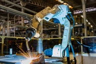 20 triệu việc làm vào tay robot vào năm 2030: Lợi hay hại?