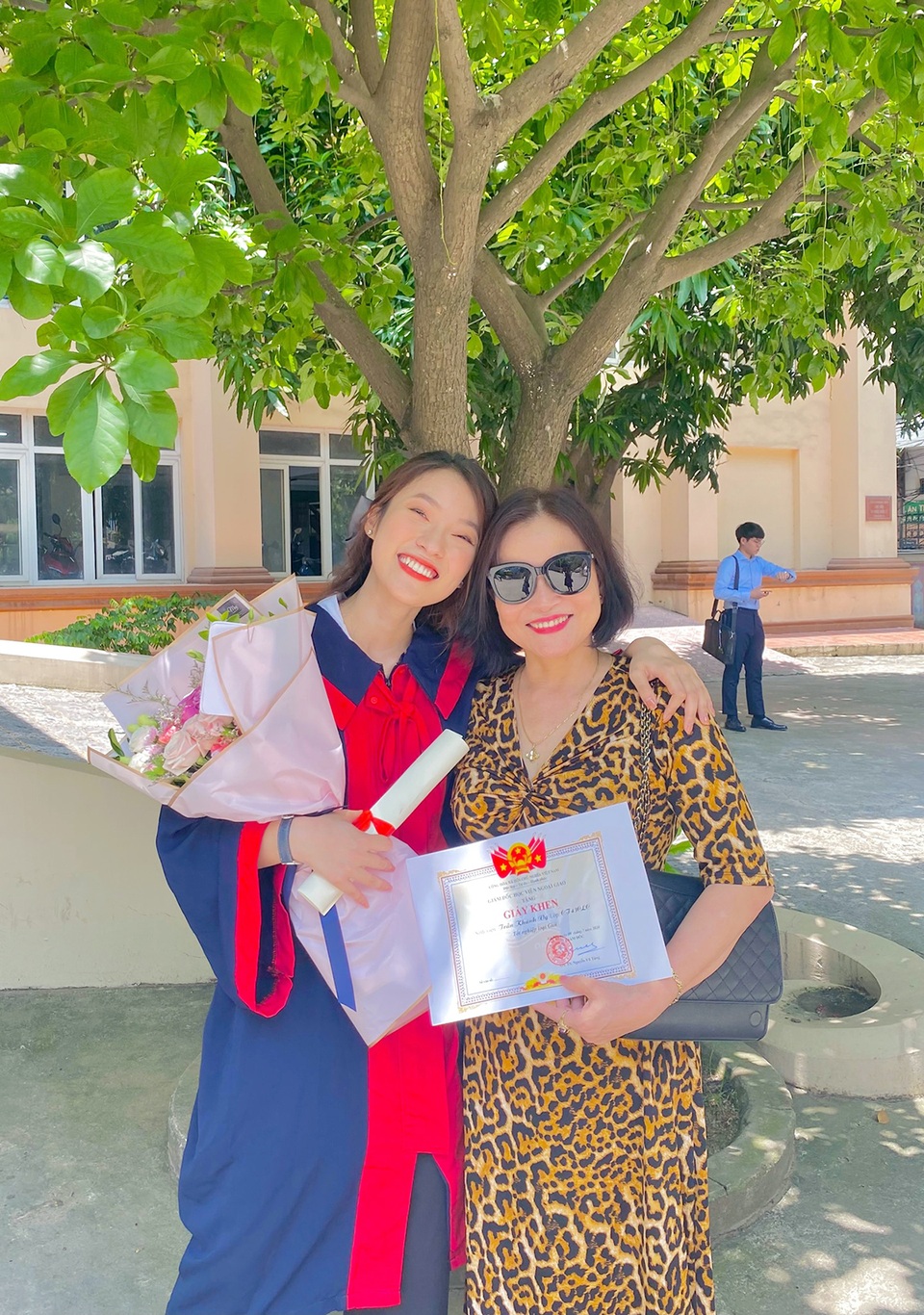 Ngày của mẹ, bạn trẻ khoe ảnh xinh đẹp cùng người phụ nữ đặc biệt - 2 Ngày của mẹ, bạn trẻ khoe ảnh xinh đẹp cùng người phụ nữ đặc biệt - 2