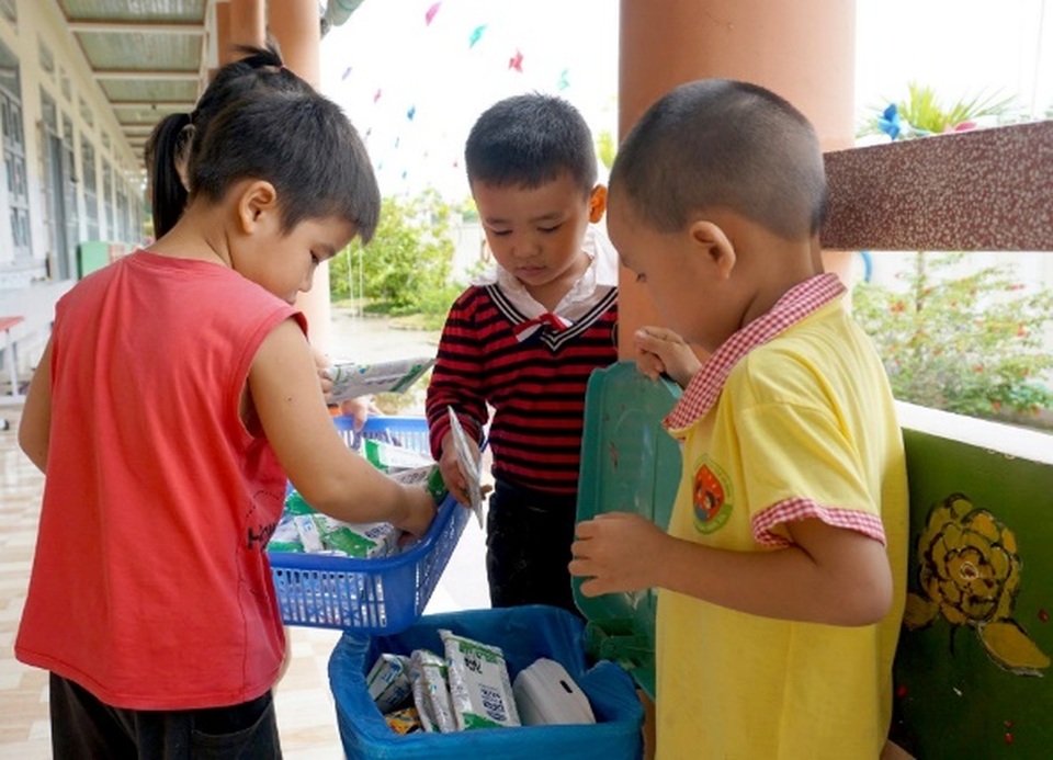 Năm học mới, Bình Định tích cực triển khai sữa học đường - 2 Năm học mới, Bình Định tích cực triển khai sữa học đường - 2