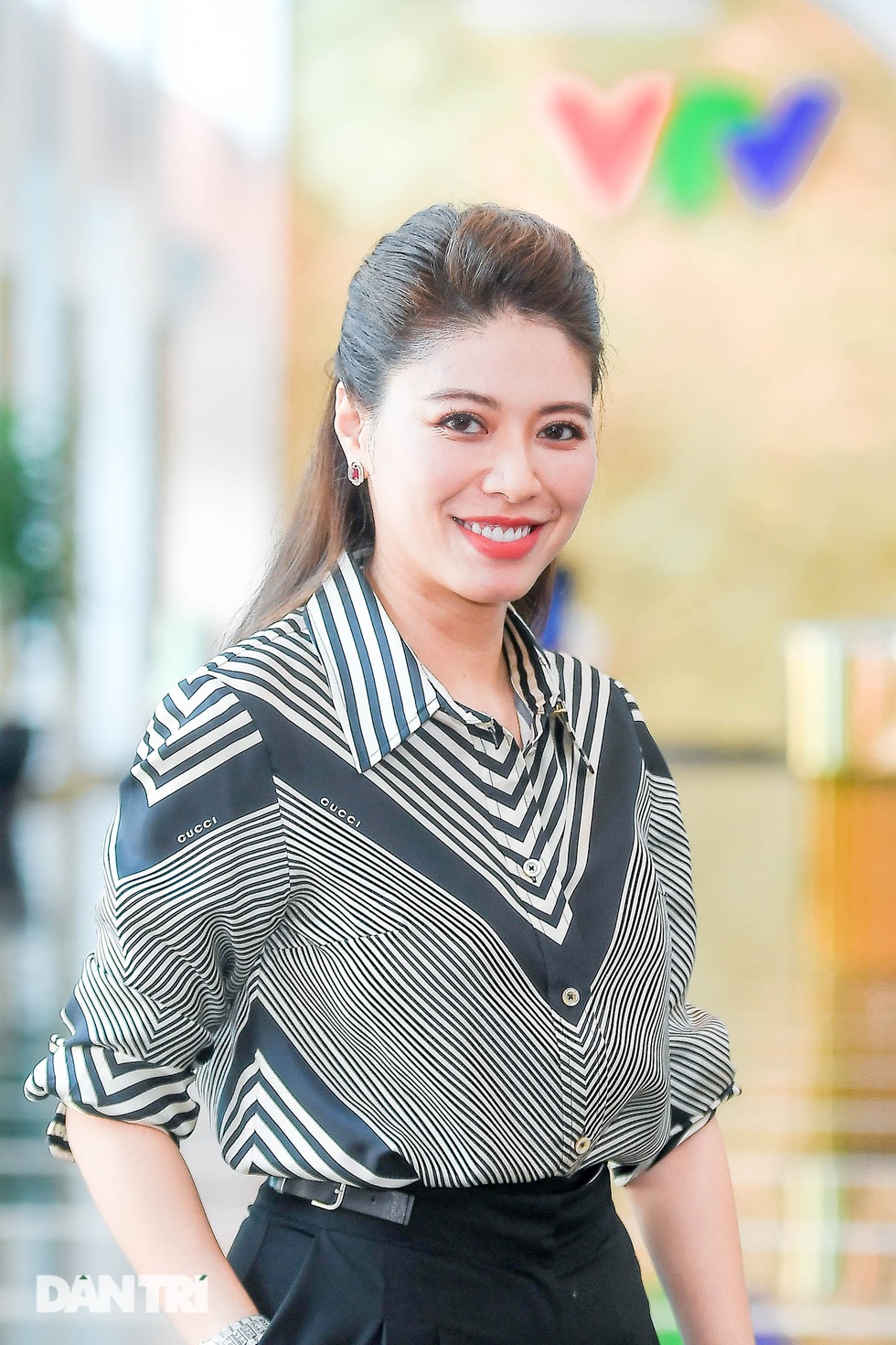 BTV Ngọc Trinh: Khi nhận giải VTV Awards, tôi tiệm cận đáy sự nghiệp - 11 BTV Ngọc Trinh: Khi nhận giải VTV Awards, tôi tiệm cận đáy sự nghiệp - 11