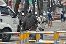 Danh tính kẻ biến thái, thủ dâm trước cổng trường đại học ở Hà Nội