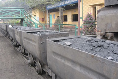 Giải mã phép tính “than ngoại rẻ hơn than nội” 