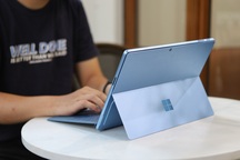Cận cảnh Surface Pro 9 tại Việt Nam, giá gần 30 triệu đồng