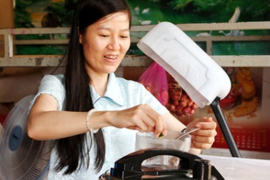 Nữ công nhân đỗ đại học ở tuổi 32 