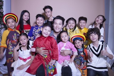 Gần 30 giọng ca nhí góp giọng trong MV Mẹ mừng Vu Lan