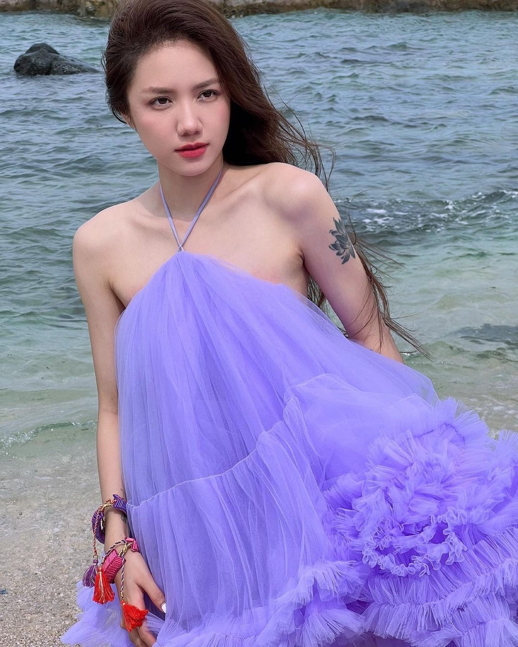 Ca sĩ Phương Ly: Vóc dáng nóng bỏng tuổi 33, nghi vấn hẹn hò bạn thân - 1 Ca sĩ Phương Ly: Vóc dáng nóng bỏng tuổi 33, nghi vấn hẹn hò bạn thân - 1