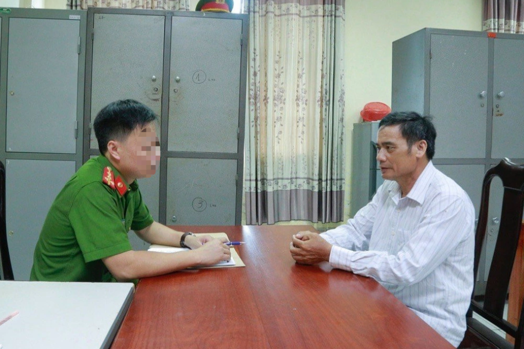 Nguyên chủ tịch xã bị bắt tạm giam vì lạm quyền - 1 Nguyên chủ tịch xã bị bắt tạm giam vì lạm quyền - 1