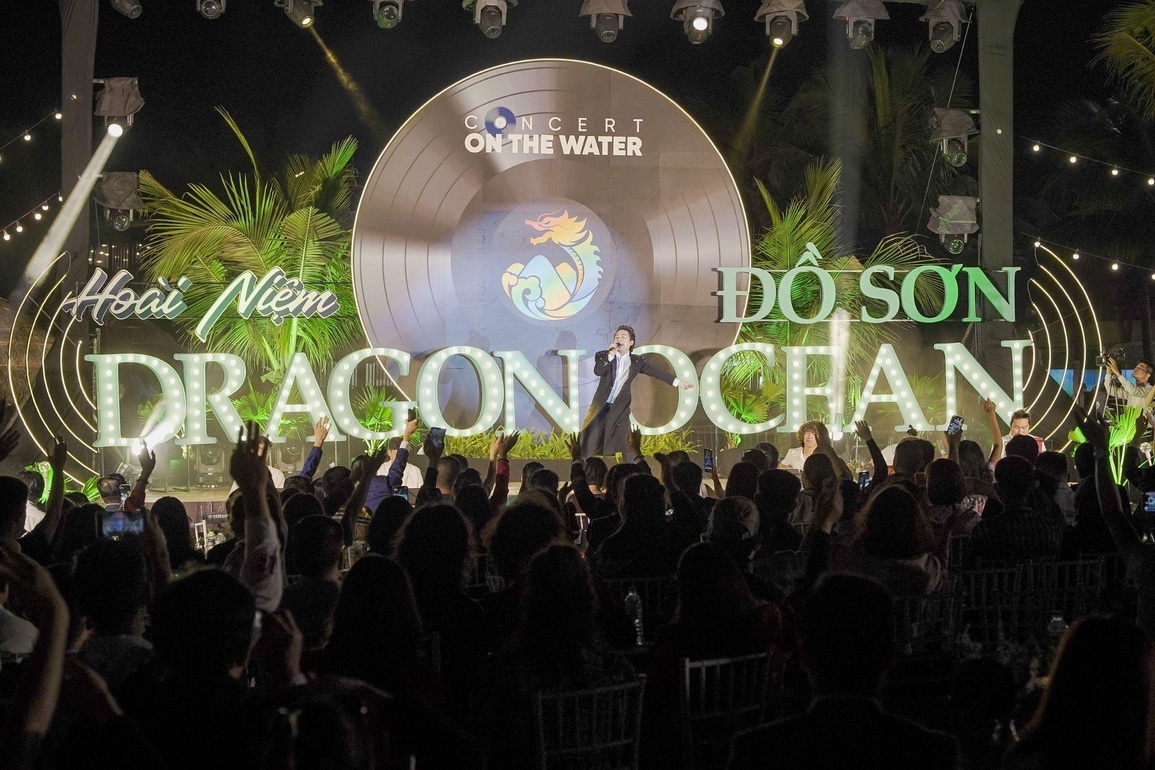 Tùng Dương phiêu cùng đêm nhạc Hoài niệm tại Dragon Beach Đồ Sơn - 5 Tùng Dương phiêu cùng đêm nhạc Hoài niệm tại Dragon Beach Đồ Sơn - 5