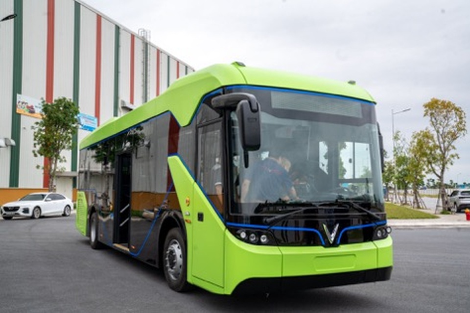 Vingroup chính thức chạy thử nghiệm xe buýt điện VinFast - 6 Vingroup chính thức chạy thử nghiệm xe buýt điện VinFast - 6