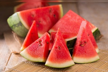 Những lợi ích sức khỏe bất ngờ của cùi dưa hấu