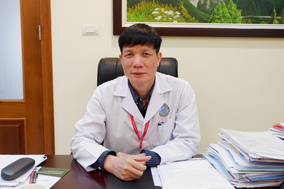Tông vào bãi cát, nam thanh niên mất gần hết vành tai - 3 Tông vào bãi cát, nam thanh niên mất gần hết vành tai - 3