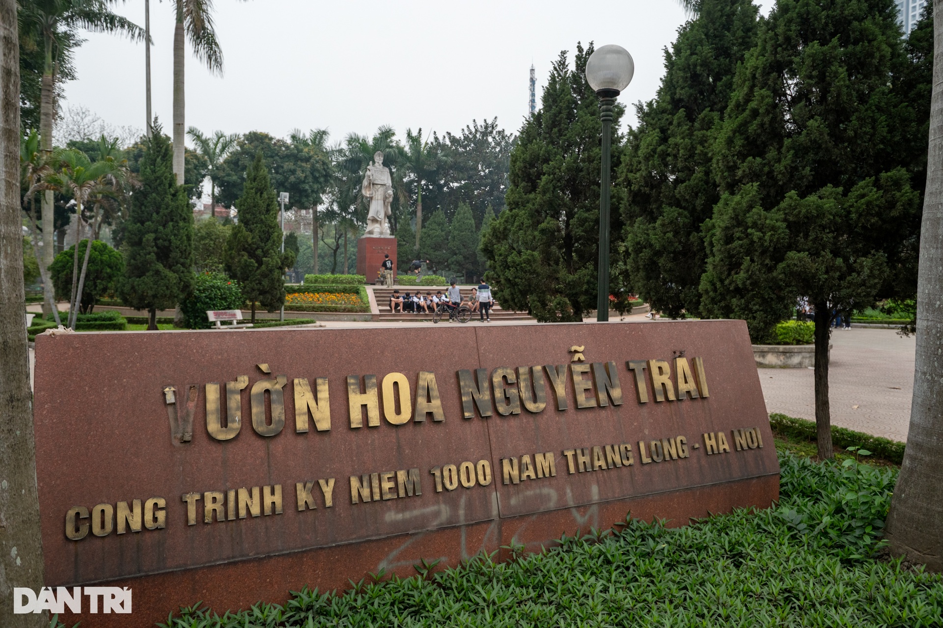 Hình ảnh 2 vườn hoa liền kề ở quận Hà Đông xuống cấp trầm trọng - 1 Hình ảnh 2 vườn hoa liền kề ở quận Hà Đông xuống cấp trầm trọng - 1