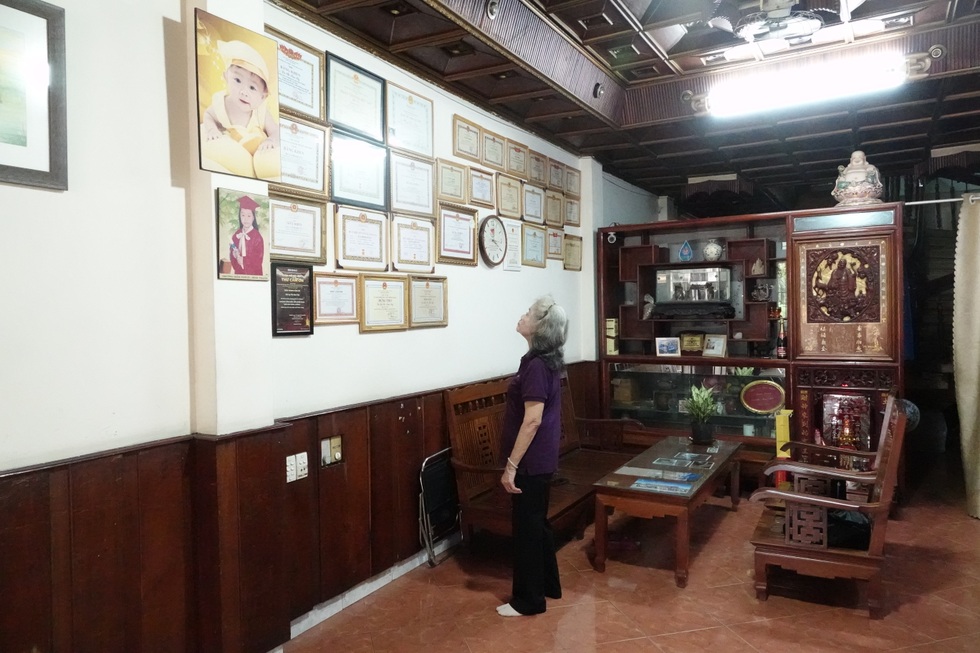 Nữ chiến sĩ Biệt động Sài Gòn được mẹ lập bàn thờ khi còn sống - 2 Nữ chiến sĩ Biệt động Sài Gòn được mẹ lập bàn thờ khi còn sống - 2