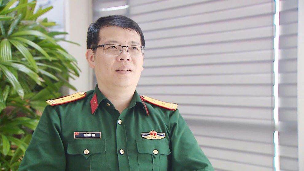 Sáng chế “ánh trăng” che mắt máy bay Mỹ giữa đại ngàn Trường Sơn - 2 Sáng chế “ánh trăng” che mắt máy bay Mỹ giữa đại ngàn Trường Sơn - 2
