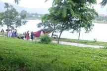 Thi thể phụ nữ nổi trên hồ nước công viên sau 1 ngày mất tích