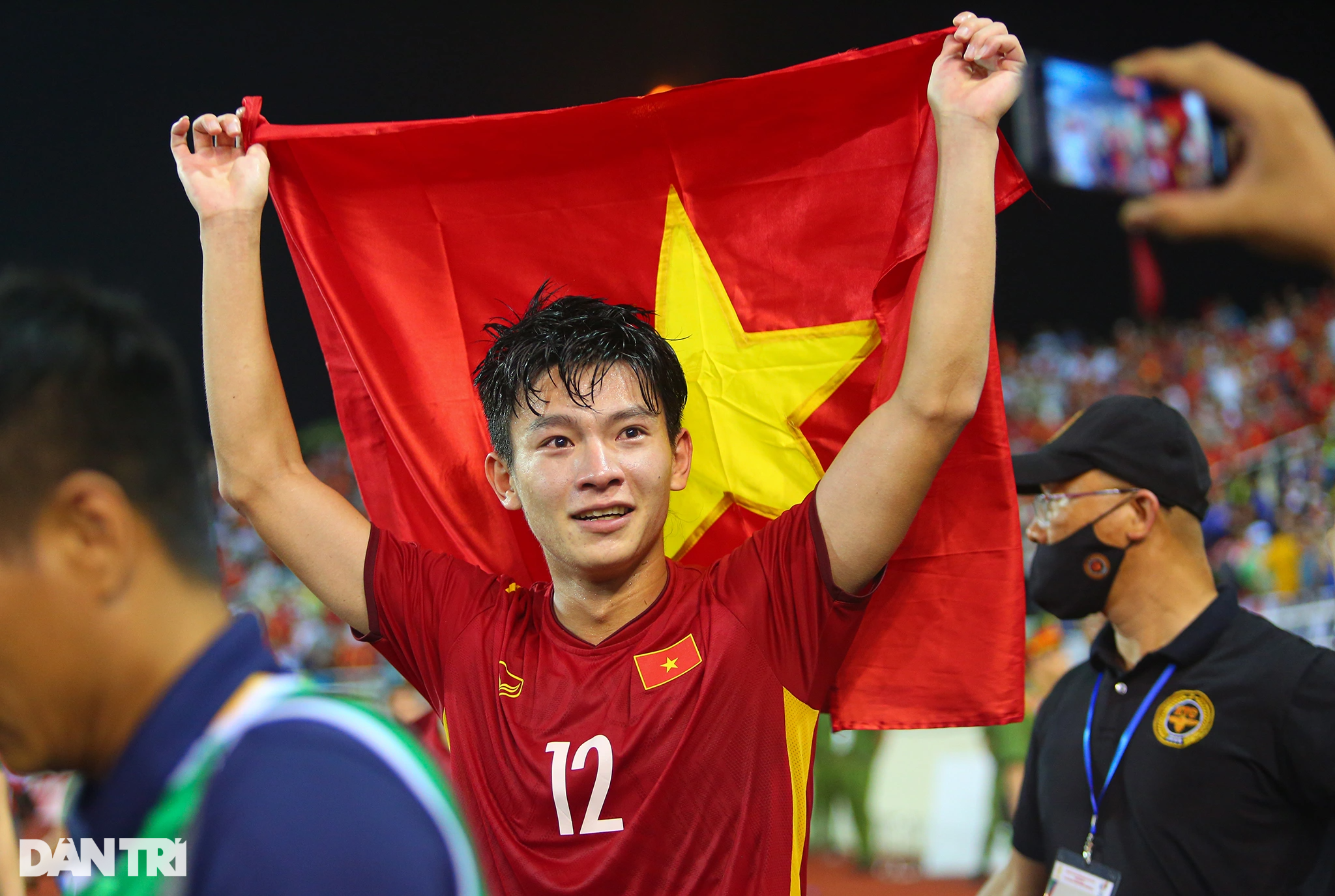 Tuấn Tài, Tiến Linh bật khóc sau chiến thắng đầy cảm xúc của U23 Việt Nam - 10 Tuấn Tài, Tiến Linh bật khóc sau chiến thắng đầy cảm xúc của U23 Việt Nam - 10