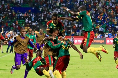 Chile - Cameroon: Sư tử không bất khuất