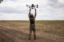 Năng lực chặn sóng của Nga quá mạnh, lính UAV của Kiev phải áp sát mặt trận