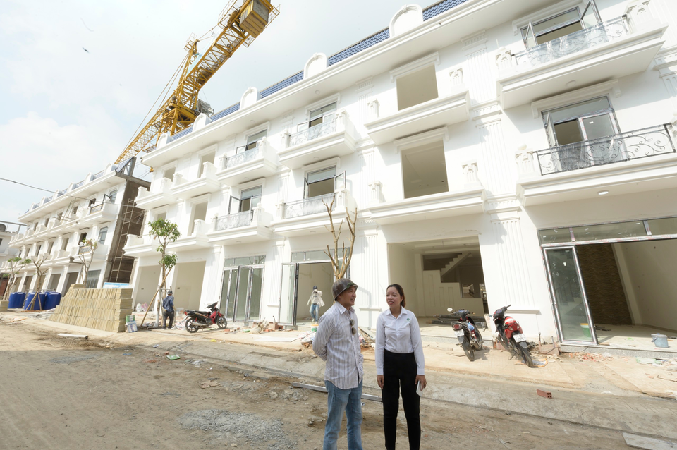 Nhà phố, biệt thự xây sẵn: Kênh sinh lời bền vững và an toàn đối với các nhà đầu tư - 3 Nhà phố, biệt thự xây sẵn: Kênh sinh lời bền vững và an toàn đối với các nhà đầu tư - 3