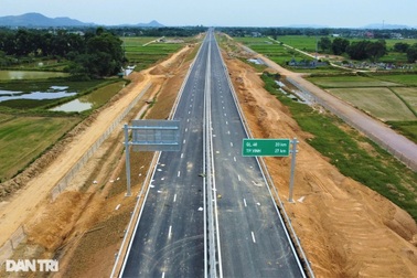 Đề xuất xây trước đường cao tốc từ Vinh đến biên giới Lào