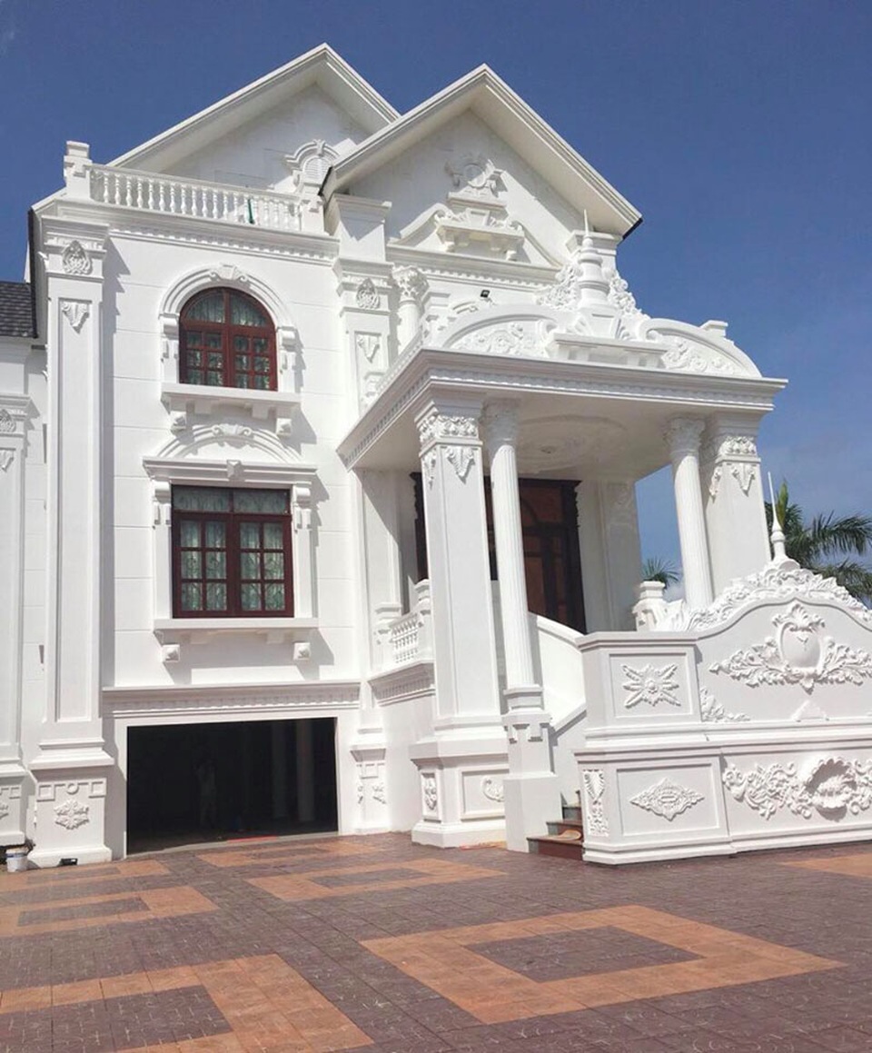 Mê mẩn biệt phủ 2000m2 theo phong cách tân cổ điển ở miền Tây - 3 Mê mẩn biệt phủ 2000m2 theo phong cách tân cổ điển ở miền Tây - 3