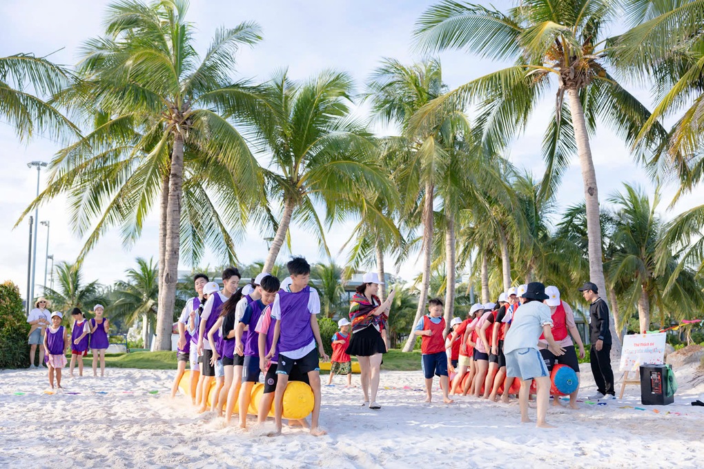 168 học sinh tiêu biểu tham gia “Trại hè yêu thương” tại Khu du lịch Quốc tế Đồi Rồng - 3 168 học sinh tiêu biểu tham gia “Trại hè yêu thương” tại Khu du lịch Quốc tế Đồi Rồng - 3