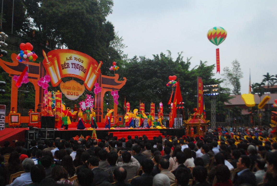 Phòng dịch Covid-19, Lào Cai hủy nhiều sự kiện lớn chào năm mới - 1