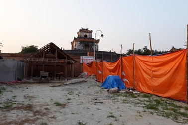 Bộ chỉ huy Quân sự tỉnh Thừa Thiên Huế xây nhà không phép ngay trong Kinh thành Huế!